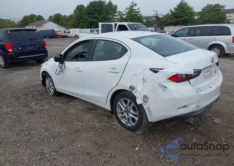 2018 Toyota Yaris Ia z USA, uszkodzony, nr VIN 3MYDLBYV3JY300967